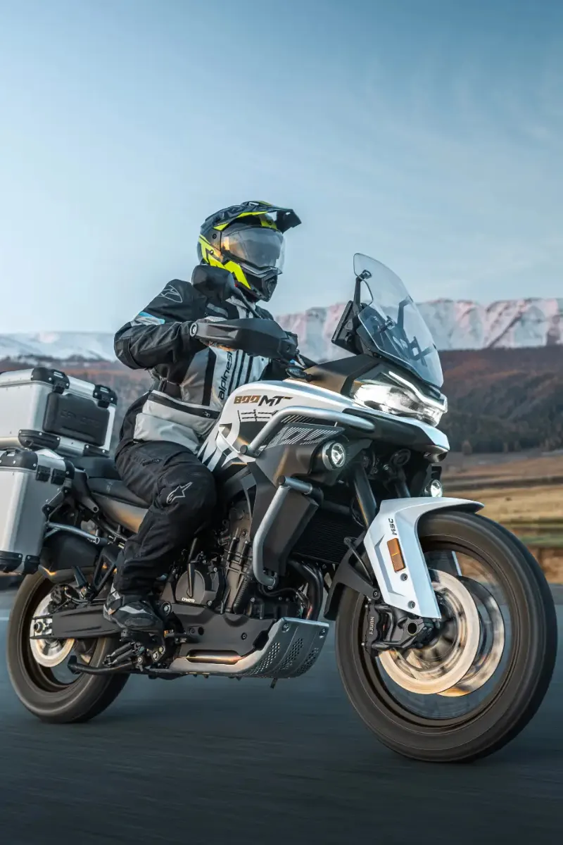 CFMOTO 800MT-ES